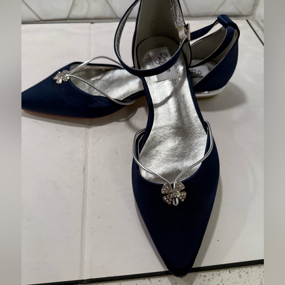 Creative Sugar Blue Satin Rhinestones Flat Shoes Silver Heel Formal Sz 39 US 8.5